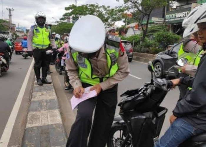 Tilang Manual Kembali Berlaku di Surabaya Mulai 28 September 2026, Ini 8 Pelanggarannya