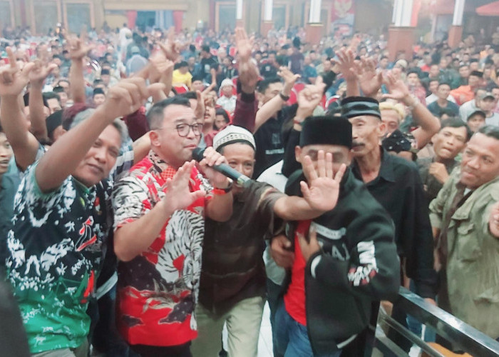 Politisi PDI-P Pulung Agustanto Bersama Suharminto Sosialisasi Kader Pemenangan Pileg-Pilpres 2024