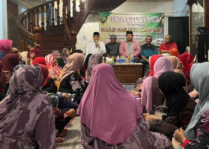 Hadiri Peringatan Maulid Nabi, Eri Cahyadi Ajak Bangun Surabaya dengan Mahabbah