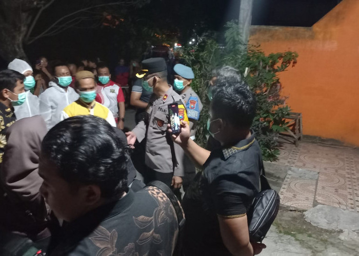 Polres Lamongan Evakuasi Pria Meninggal di Rumah, Diduga Sakit Jantung 
