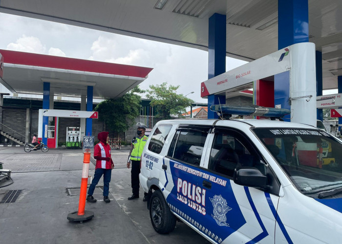 Antisipasi Panic Buying, Polsek Tandes Perketat Pengawasan SPBU Jelang Penyesuaian Harga BBM