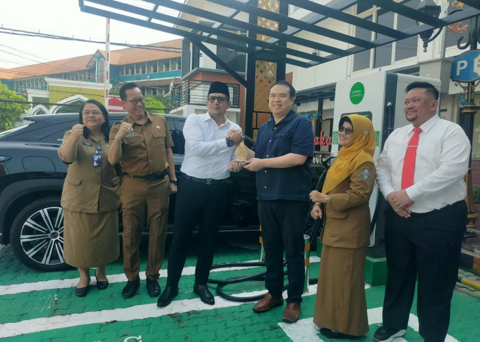 Dukung Energi Bersih, DPRD Jatim Siapkan Stasiun Pengisian Kendaraan Listrik Umum