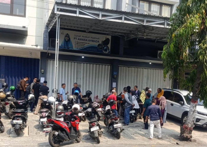 Akses Dibekukan Kemenhaj, Ribuan Calon Jemaah Umrah Travel Annisa Ahmada Tuntut Pengembalian Dana Rp25 Miliar