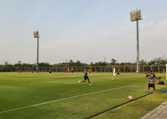 Persebaya Gelar Latihan Perdana Persiapan Laga Uji Coba dan Piala Presiden