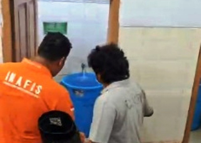 Pengamen Ditemukan Meninggal Terkunci di Kamar Mandi Masjid Sabilillah Bangkalan