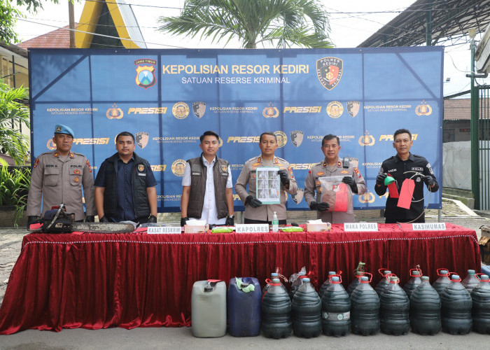 Polres Kediri Ungkap Penebangan Liar dan Penyelewengan BBM Subsidi