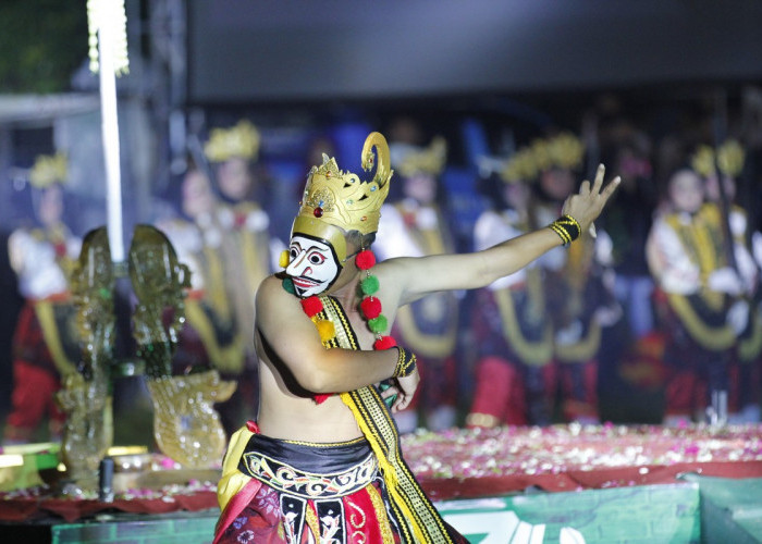 Topeng Kaliwungu: Simfoni Budaya yang Menghipnotis dari Lumajang