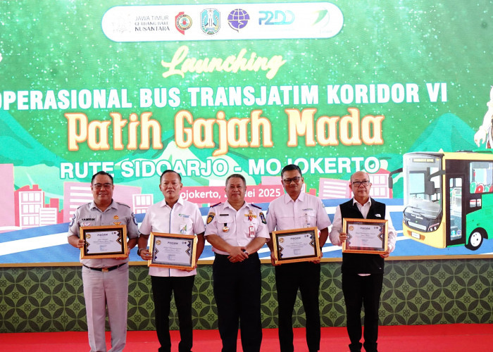 Dukung Layanan Non Tunai di Trans Jatim, Bank Jatim Raih Apresiasi dari Pemprov