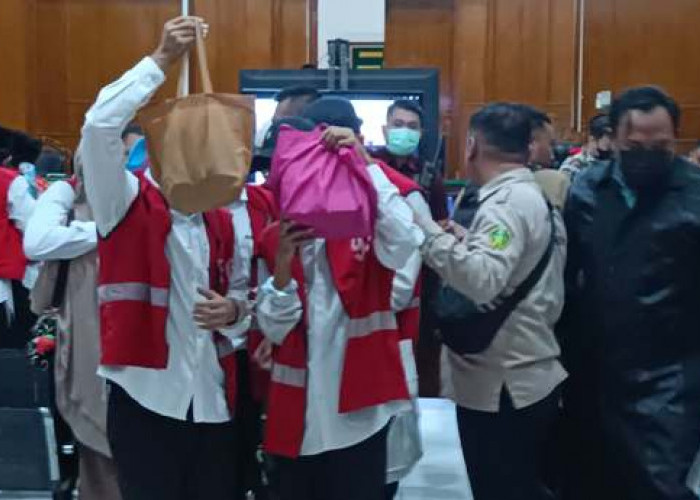 Sidang Siwalan Party di PN Surabaya, 25 Terdakwa Dituntut 1 hingga 1,5 Tahun Penjara