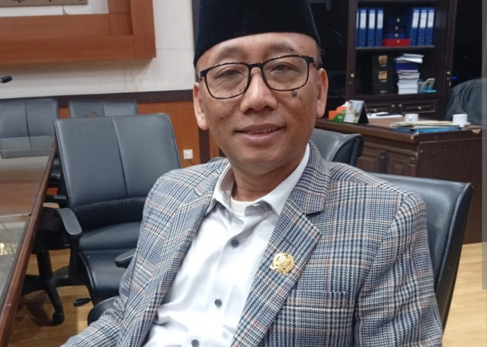 DPRD Jatim Soroti Kinerja DPMPTSP: Jangan Hambat Niat Baik Masyarakat Urus Perizinan Sekolah 