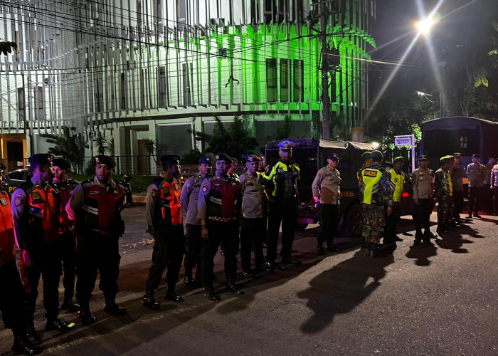 Polresta Banyuwangi Gelar Patroli Gabungan Skala Besar Amankan Malam Akhir Pekan