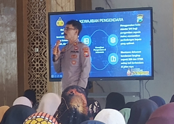 Kapolsek Geneng Perkuat Kesadaran Tertib Berlalulintas di Ngawi Lewat Wali Murid