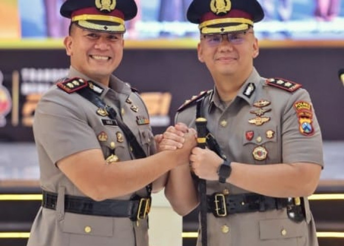 Kapolres Lamongan Berganti, AKBP Arif Jadi Wadirlantas Polda Metro dan AKBP Adhytiawarman Jabat Kapolres Baru