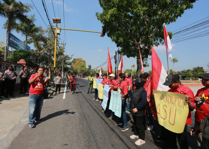 SBMR Geruduk DPRD Kota Madiun, Desak RUU Perampasan Aset Segera Disahkan