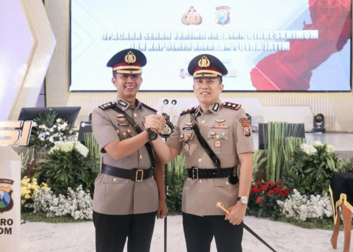    AKBP Afrian Jabat Kapolres Bojonegoro,  AKBP Mario Geser ke Mabespolri   