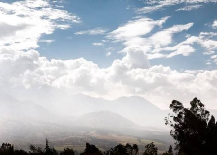 Prakiraan Cuaca 31 Maret 2026, Berawan Dominasi Wilayah Jawa Timur