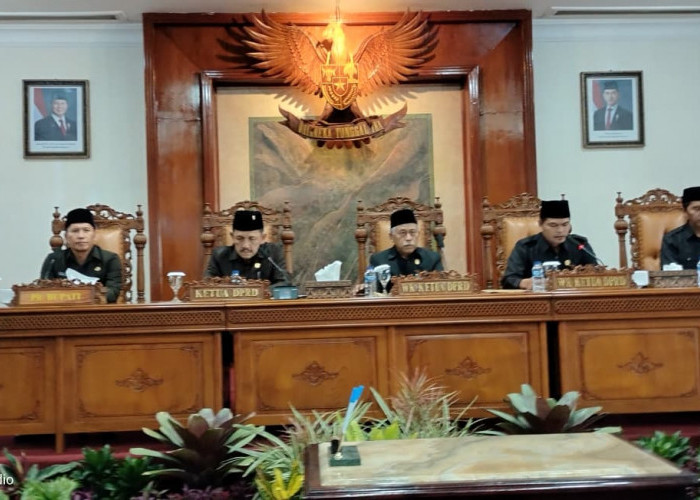 DPRD Tulungagung Sahkan LKPJ Pemkab 2025, Soroti Silpa Belanja Pegawai hingga Capaian UHC yang Belum Maksimal