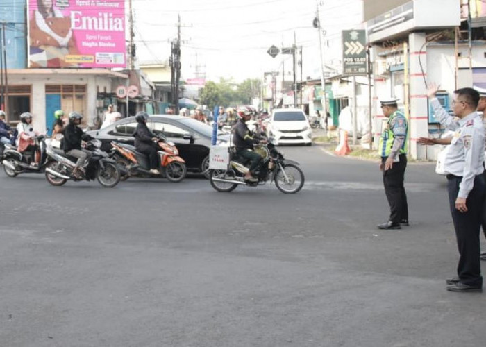 Kabulkan Tuntutan Pedagang dan Mahasiswa, Pemkab Jember Nekat Uji Coba Pembalikan Arus Jalan Samanhudi
