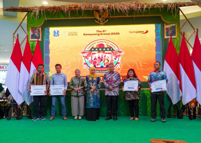 Dongkrak Pertumbuhan UMKM, Bank Jatim Salurkan KUR dalam Kegiatan Kampoeng Kreasi 2025