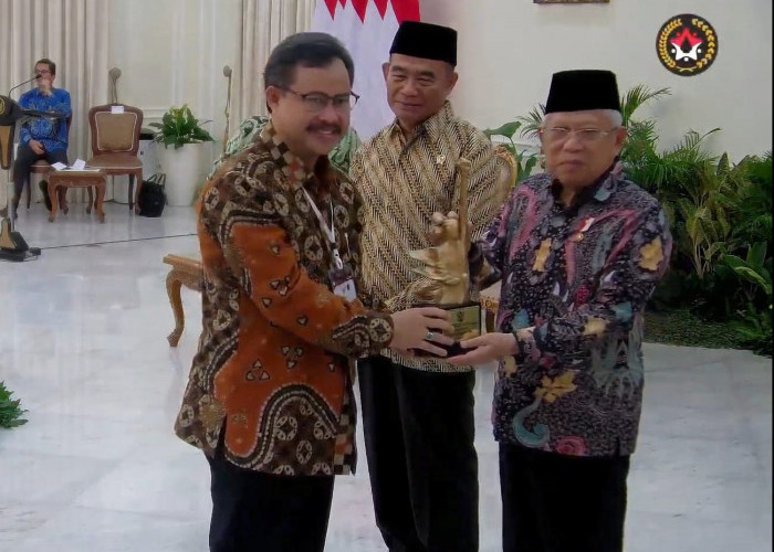 Pemkot Surabaya Raih Anugerah Revolusi Mental 2023 dari Kemenko PMK
