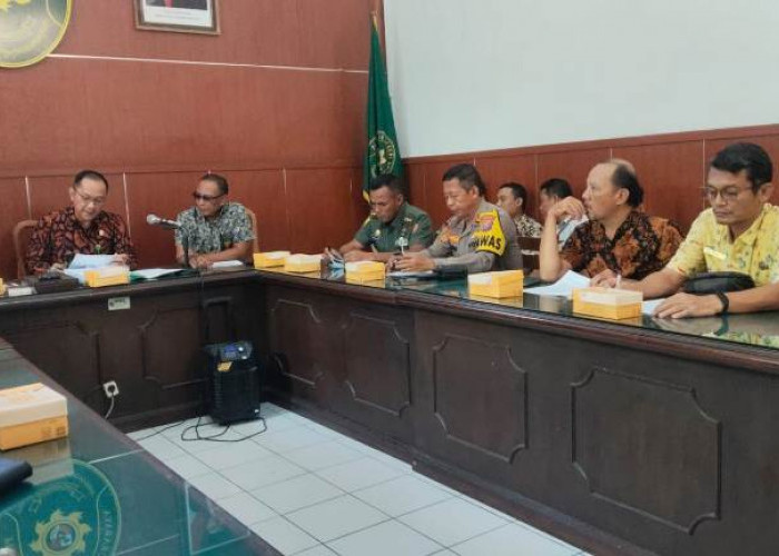 Polsek Lakarsantri Hadiri Rakor Persiapan Eksekusi Lahan di Wisata Bukit Mas