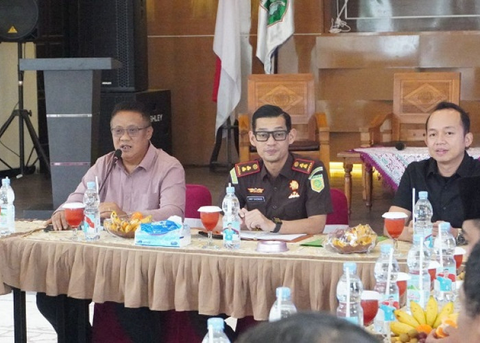 Kejari Batu Beri Penerangan Hukum bagi Kades dan Lurah untuk Mitigasi Pengelolaan Dana Desa