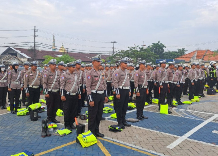 Sambut Musim Hujan, Satlantas Polrestabes Sebar Ratusan Personel di Titik Rawan