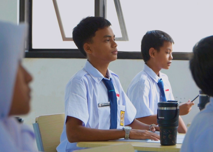 Hendi Pelajar Sragen yang Kembali Sekolah Gratis di Sekolah Rakyat Usai Bekerja di Bengkel