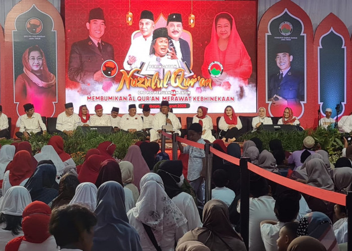 Momen Nuzulul Quran, PDI Perjuangan Jatim Santuni Ratusan Anak Yatim-Duafa