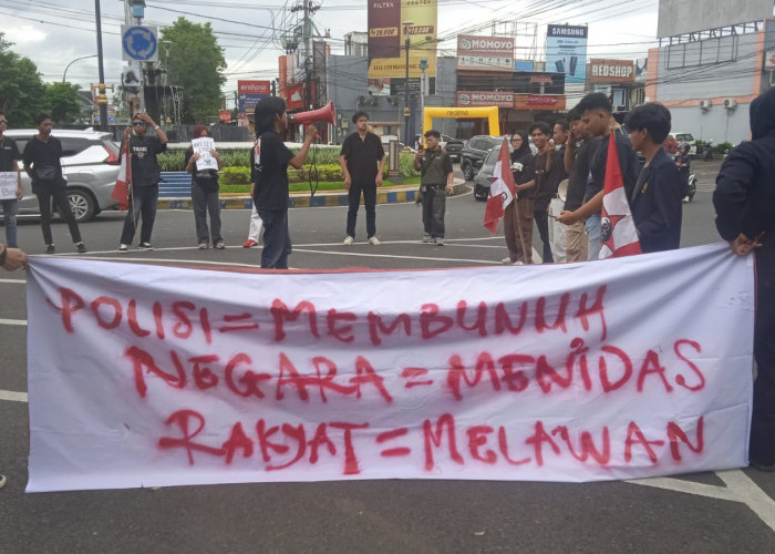 Aksi GMNI Jember Tuntut Pembebasan Demonstran dan Reformasi Polri
