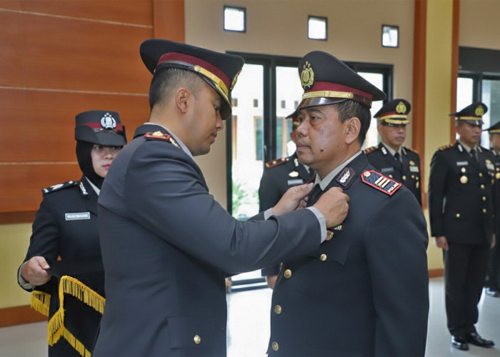 61 Personel Polres Kediri Dianugerahi Satyalancana Pengabdian