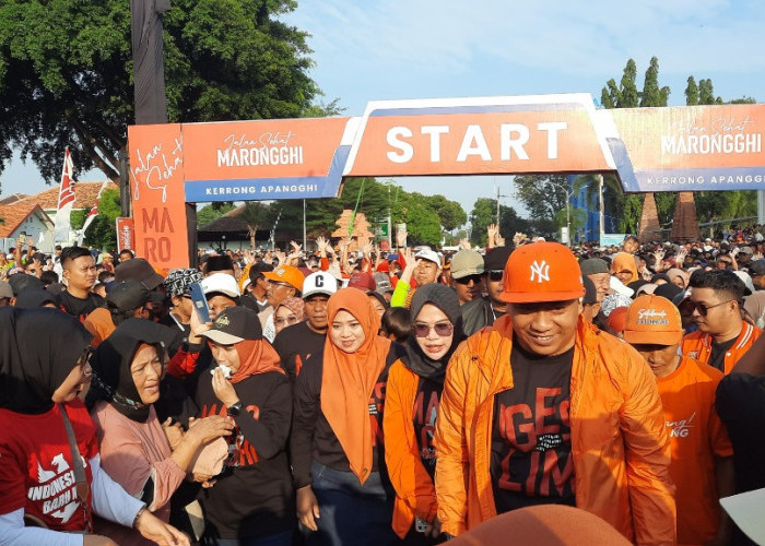 Puluhan Ribu Warga Situbondo Meriahkan Jalan Sehat Maronggi Bersama Mas Rio dan Mbak Ulfi