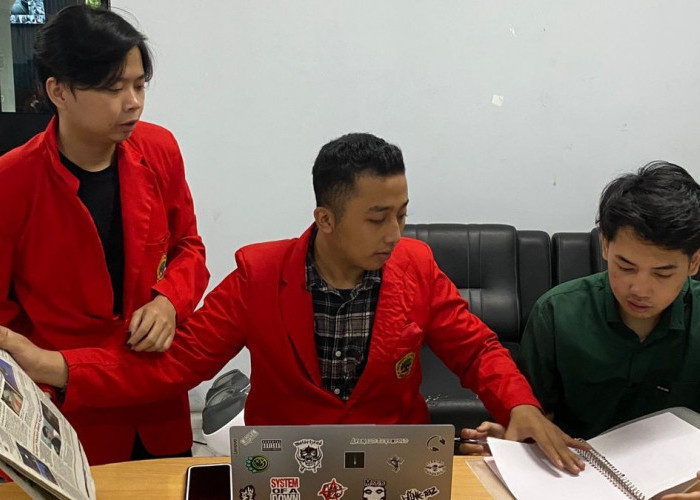 Mahasiswa Ilmu Komunikasi Untag Surabaya Asah Keterampilan Jurnalistik di Redaksi Memorandum