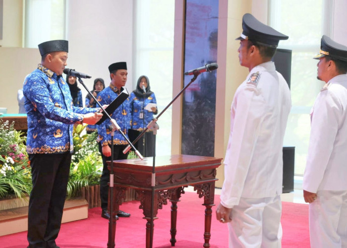 Mutasi Besar-Besaran, 80 Pejabat Pemkab Pasuruan Dilantik Kursi Camat Didominasi Wajah Baru