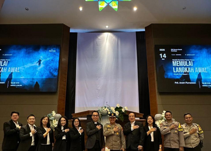 Pastikan Keamanan Ibadah Kenaikan Isa Almasih, Kapolsek Sukomanunggal Tinjau Langsung GKI Putat Gede