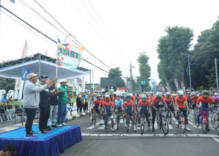 Ratusan Peserta Ramaikan Balap Sepeda Tour Semeru III di Lumajang