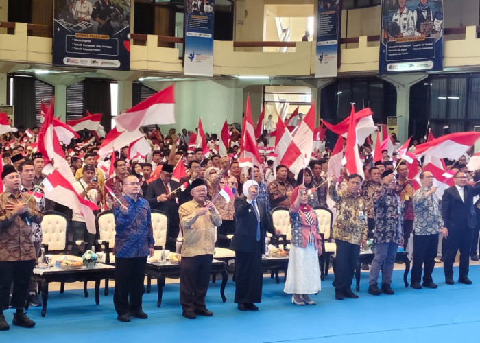 Program Kemendikdasmen Disambut Antusias, Ribuan Lulusan SMK Jatim Pilih Kerja ke Luar Negeri