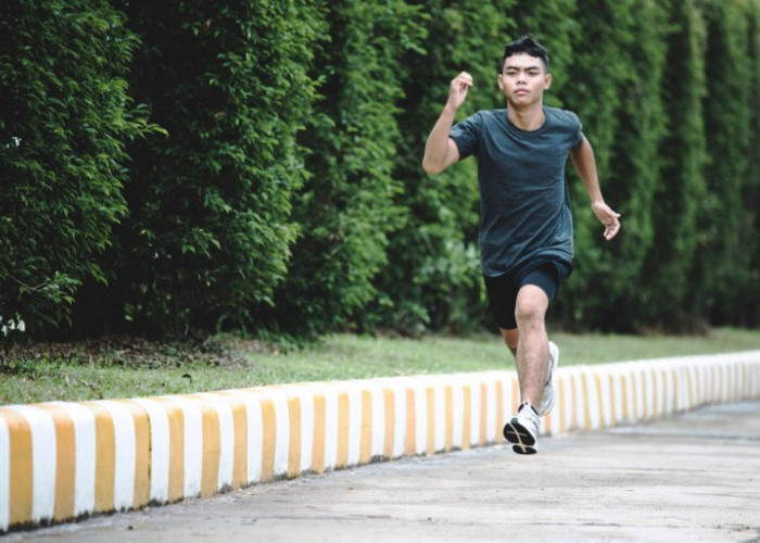 Panduan Lari saat Puasa Ramadan 2026: Waktu Terbaik, Intensitas Ideal, dan Tips agar Tetap Fit