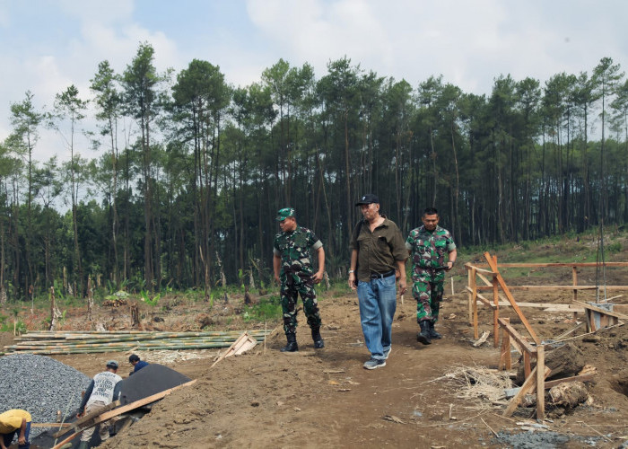 Tim Kemhan RI Tinjau Progres Pembangunan Yonif TP di Burno, Dinilai Jadi Lokasi Terbaik di Jawa Timur