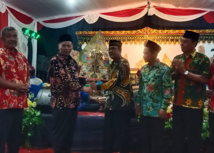 Pagelaran Wayang Kulit Khas Sidoarjo Gagrak Porongan di Desa Wilayut