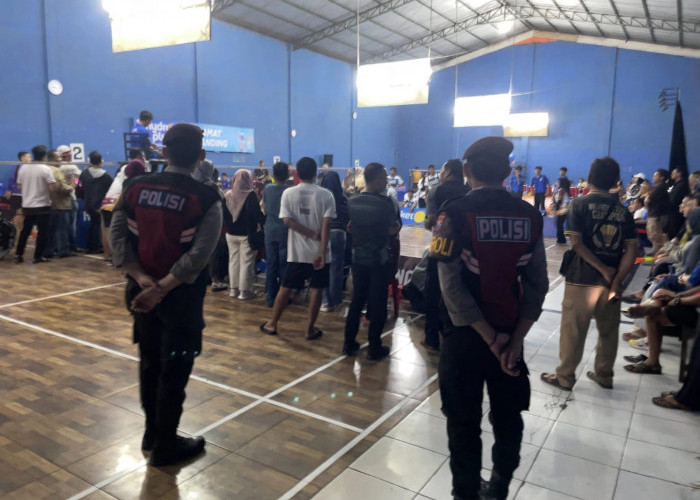 Polisi Bersama Masyarakat, Samapta Polres Ngawi Amankan Kejuaraan Bulutangkis Hydroplus Kejurkab 2026