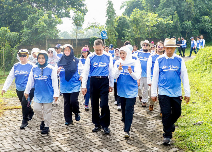 Khofifah Ajak IKA Unair Bersinergi Dukung Program Pembangunan Nasional