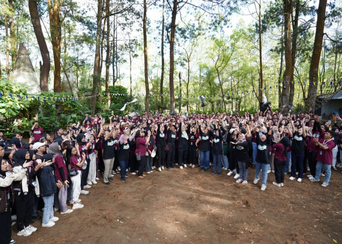 335 Mahasiswa PMM4 Tanam Bibit Pohon dan Lepas Merpati di Coban Talun, Dukung Program SDGs Lingkungan
