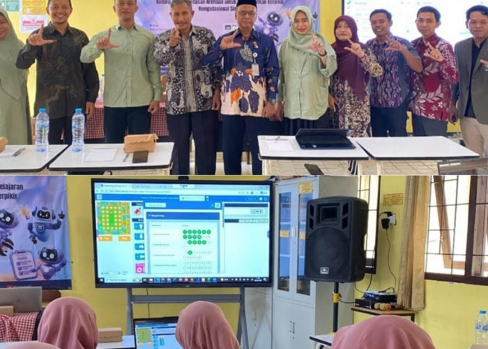 Tingkatkan Kompetensi Guru SD di Tuban Dosen UNUGIRI Beri Pelatihan Koding dan AI