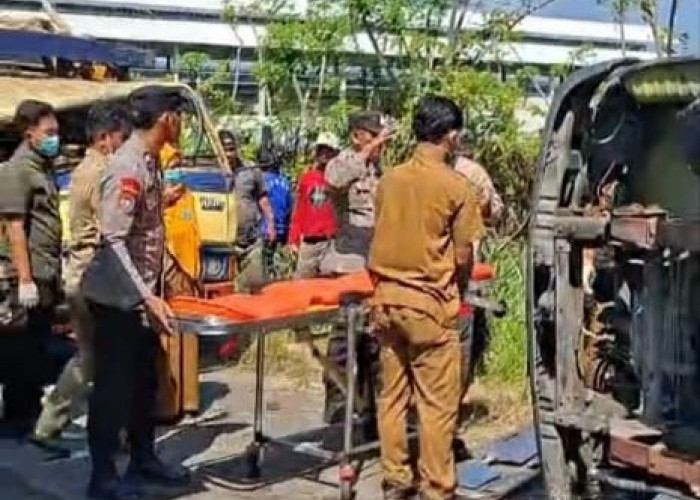 Adu Banteng Dua Truk di Solokuro Lamongan, Kasi Humas Polres Beberkan Kronologi Kejadian
