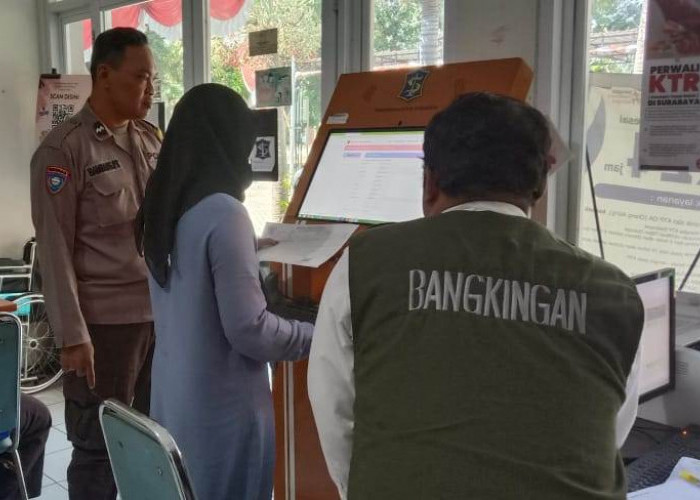 Polsek Lakarsantri Hadir Berikan Pelayanan Terbaik untuk Warga Bangkingan Surabaya