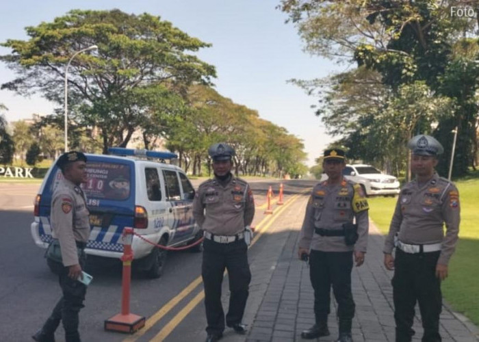 Jaga Kondusifitas Kamtibmas, Polsek Lakarsantri Patroli KRYD di Kawasan Kampus UCI Citraland
