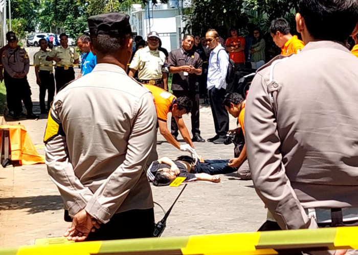 Mahasiswa UK Petra Tewas Diduga Terjun Diri dari Gedung Kampus