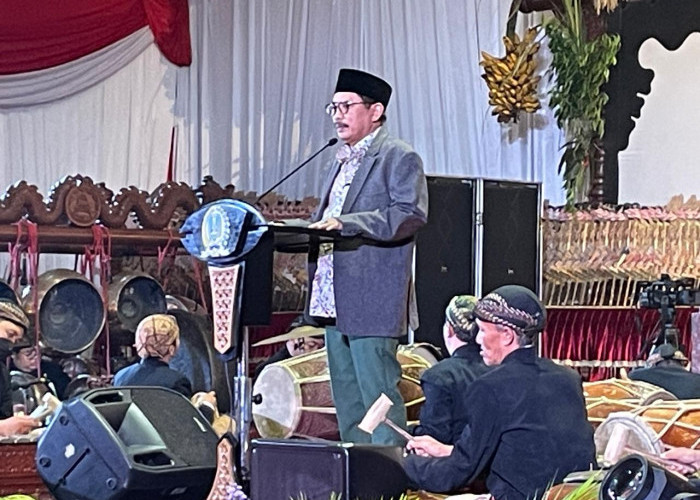 Puncak HUT ke-80 Provinsi Jawa Timur, DPRD Jatim Gelar Wayang Kulit Semalam Suntuk