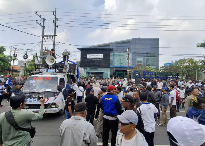 BPJS Nonaktif, Buruh Pakerin Mojokerto Turun Jalan: Iuran Dipotong, Layanan Justru Terhenti